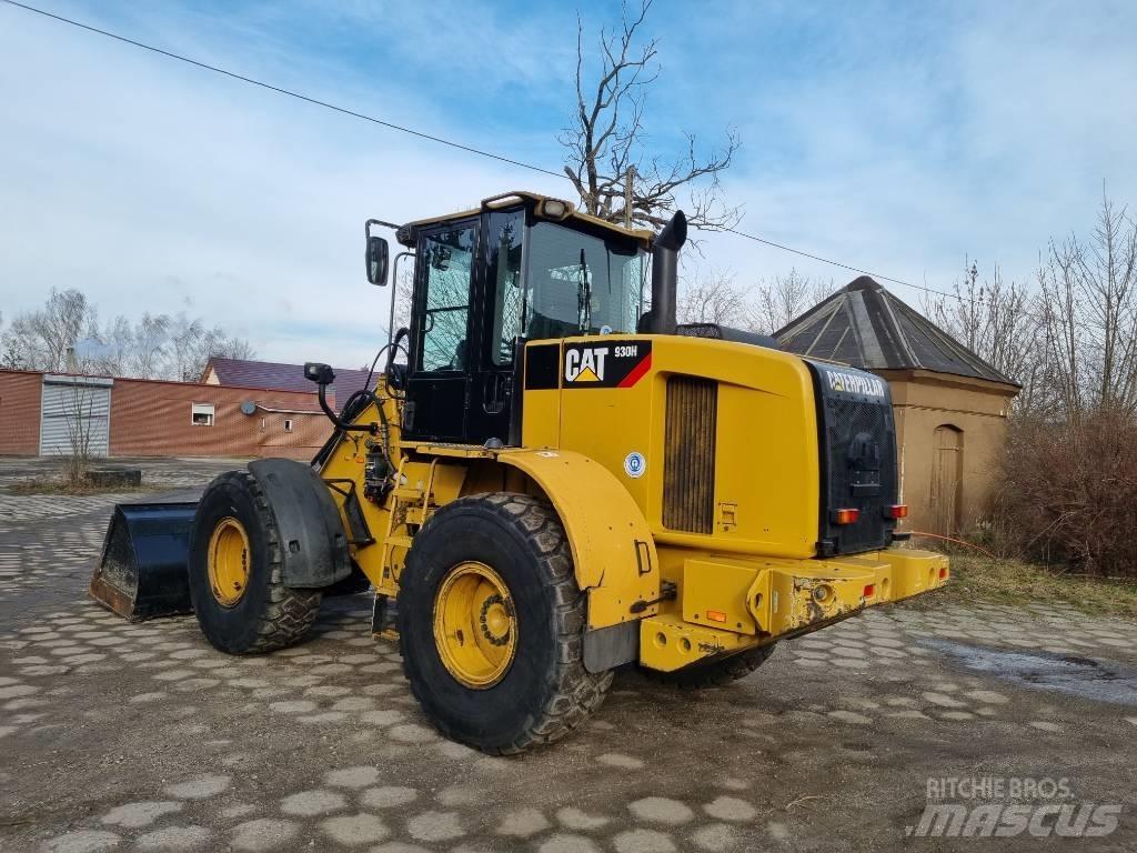 CAT 930 H Kolové nakladače