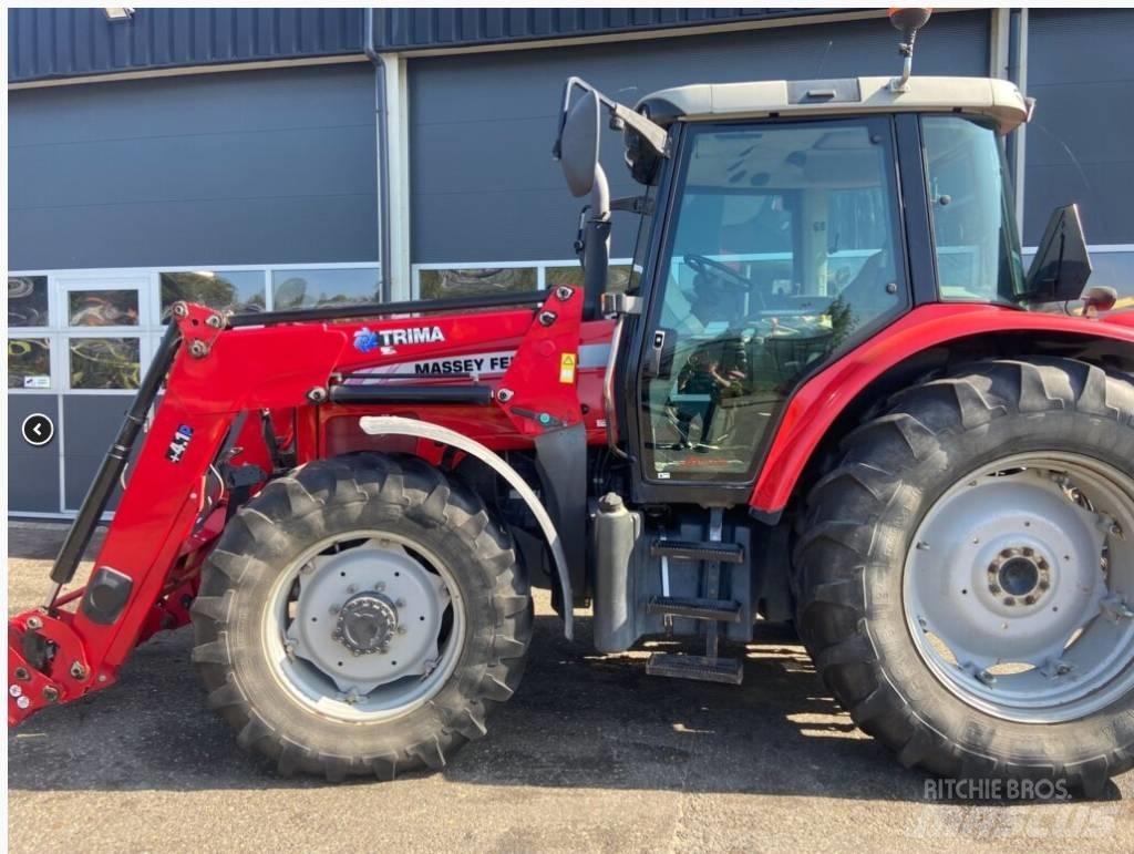 Massey Ferguson 5460 Traktory