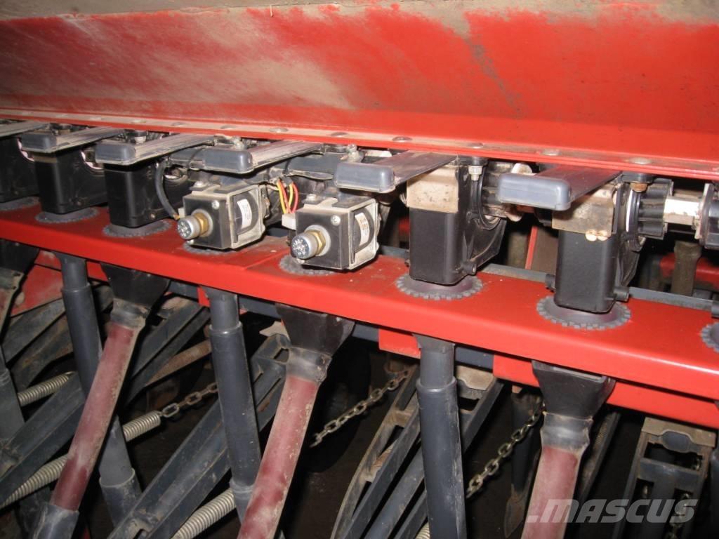 Tume JC 3000 Star XL Kombinované secí stroje