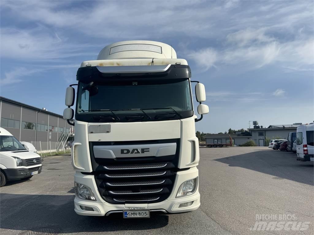 DAF XF 530 FAR Nákladní vozidlo bez nástavby