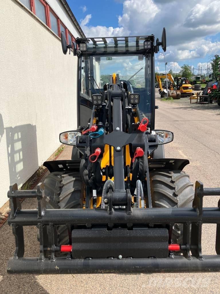 JCB 403 Mininakladače