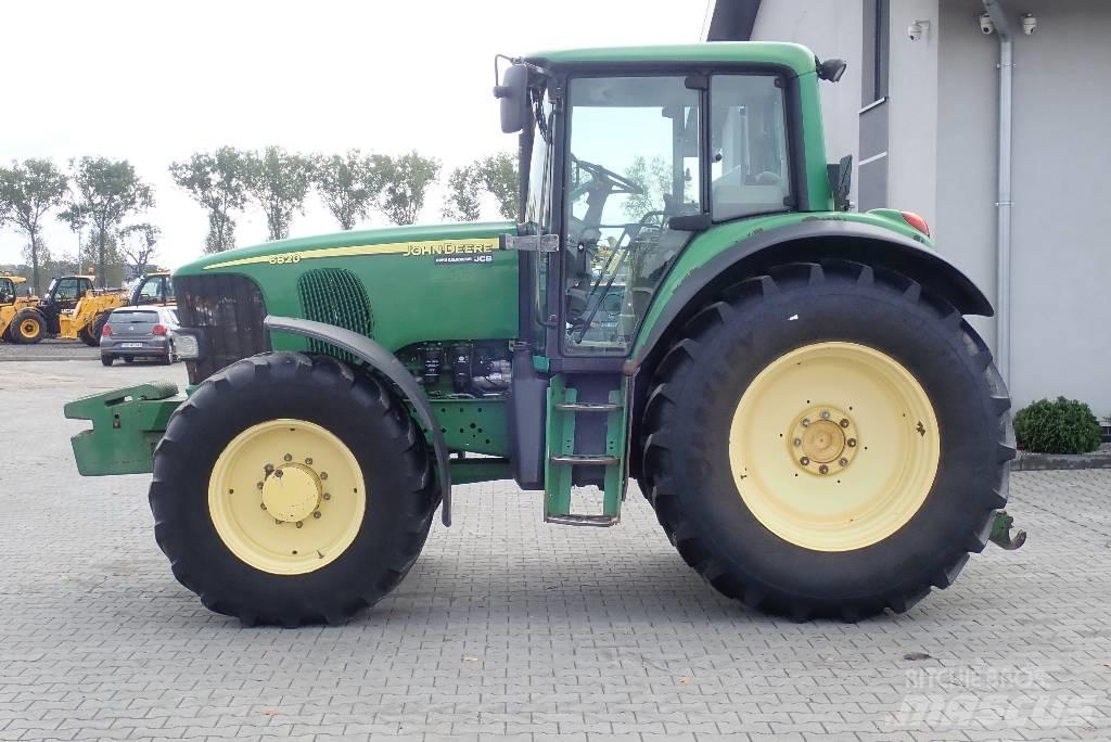 John Deere 6820 Traktory