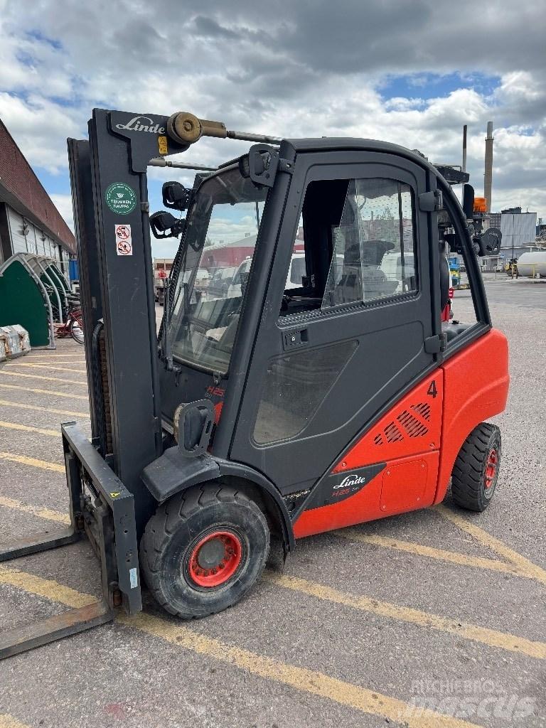 Linde H25D-02 Dieselové vozíky