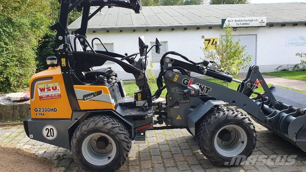 GiANT G 2300 X-tra Kolové nakladače