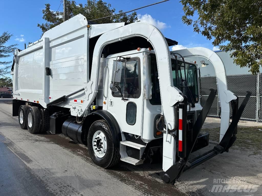 Mack MRU 613 Popelářské vozy