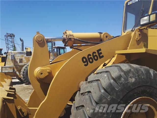 CAT 966 E Kolové nakladače