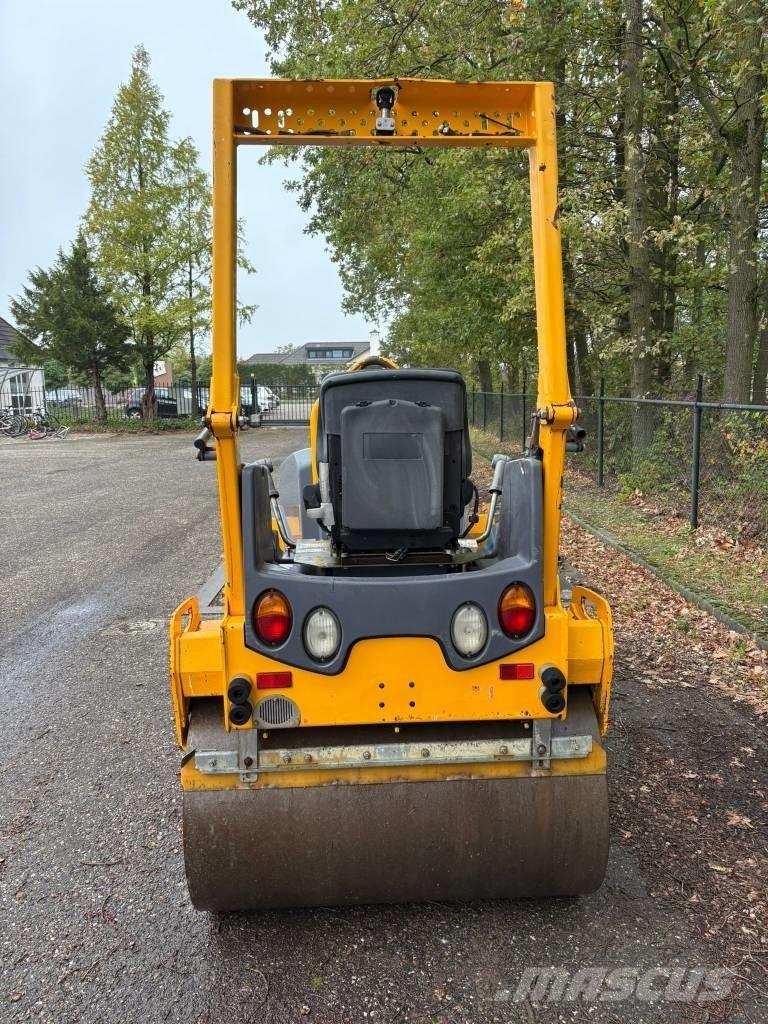 Hamm HD 12 VV Tandemové válce