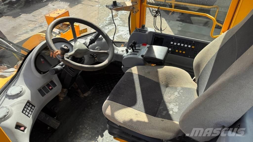 Volvo L 180 E Kolové nakladače
