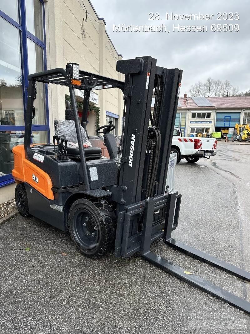 Doosan D30NXS Dieselové vozíky