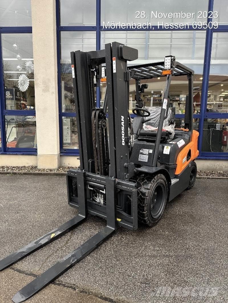 Doosan D30NXS Dieselové vozíky