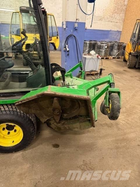 John Deere 1505 Samojízdné sekačky