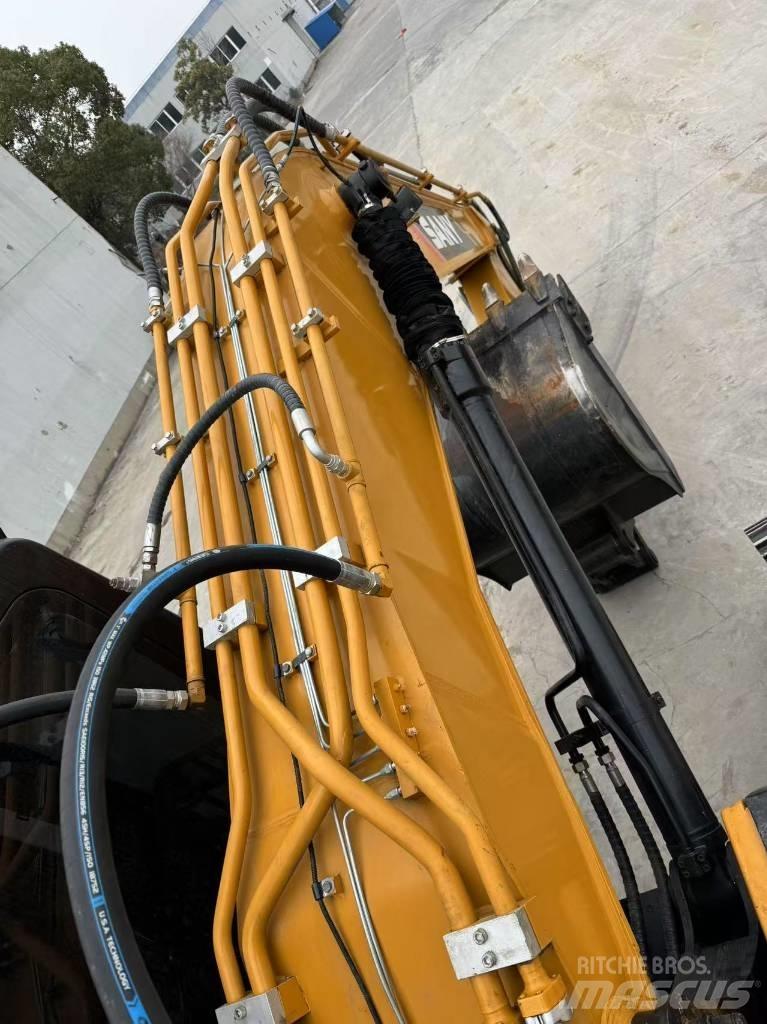 Sany SY 215 H Midi rýpadla 7t - 12t