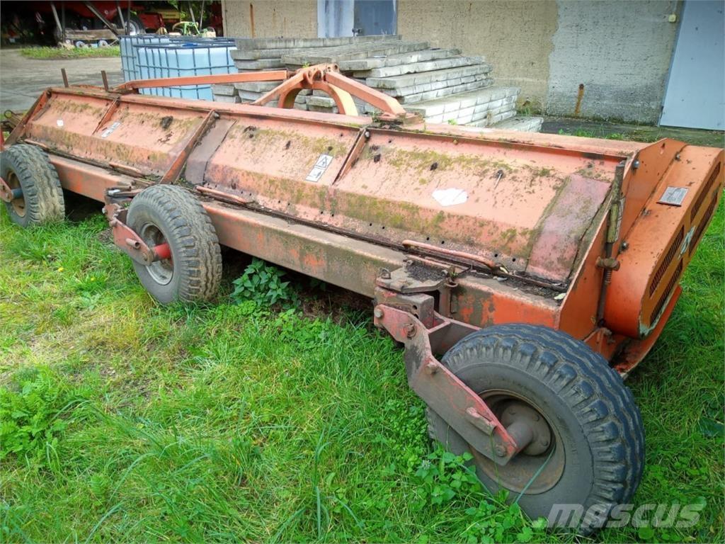 Kuhn NK 4801 Komunální technika - ostatní