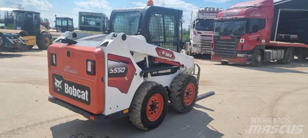 Bobcat S 550 Smykem řízené nakladače