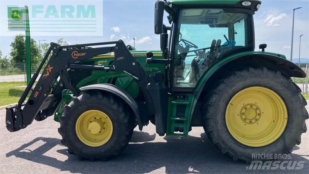 John Deere 6130R Traktory
