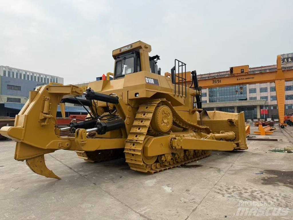 CAT D 10 R Pásové dozery
