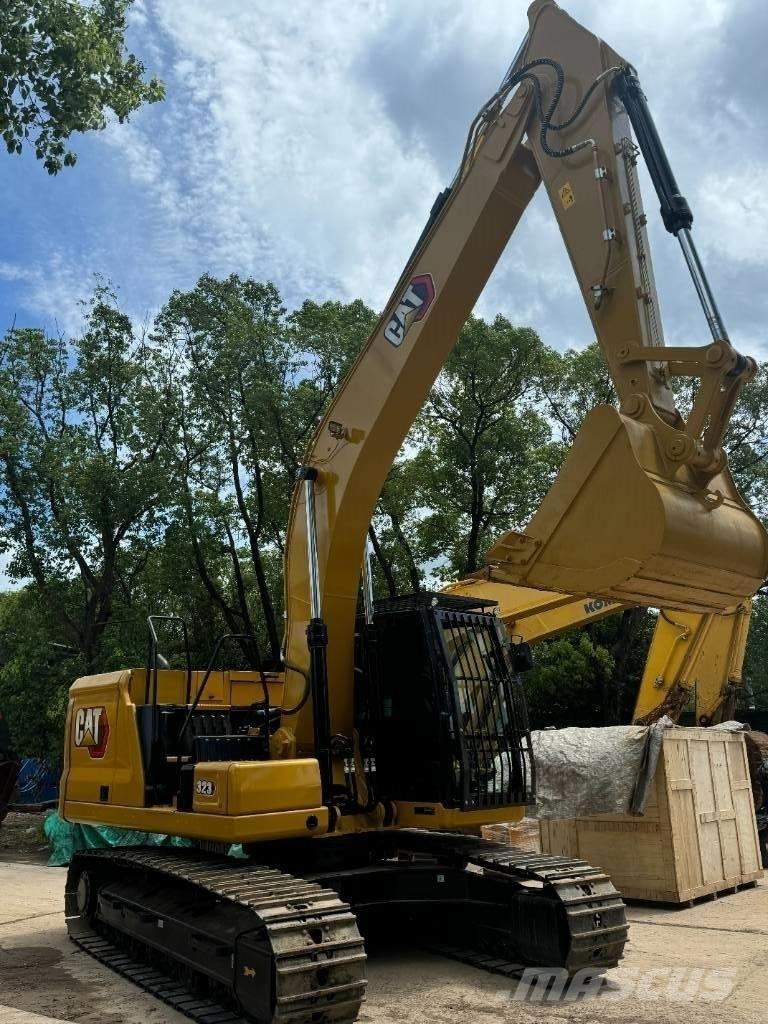 CAT 323 Midi rýpadla 7t - 12t
