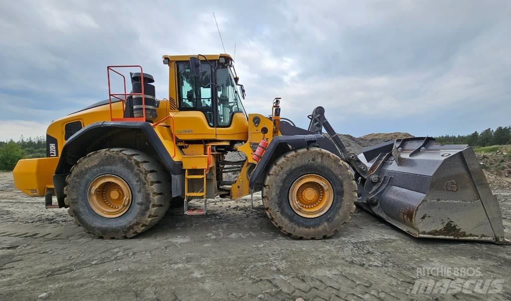 Volvo L 220 H Kolové nakladače