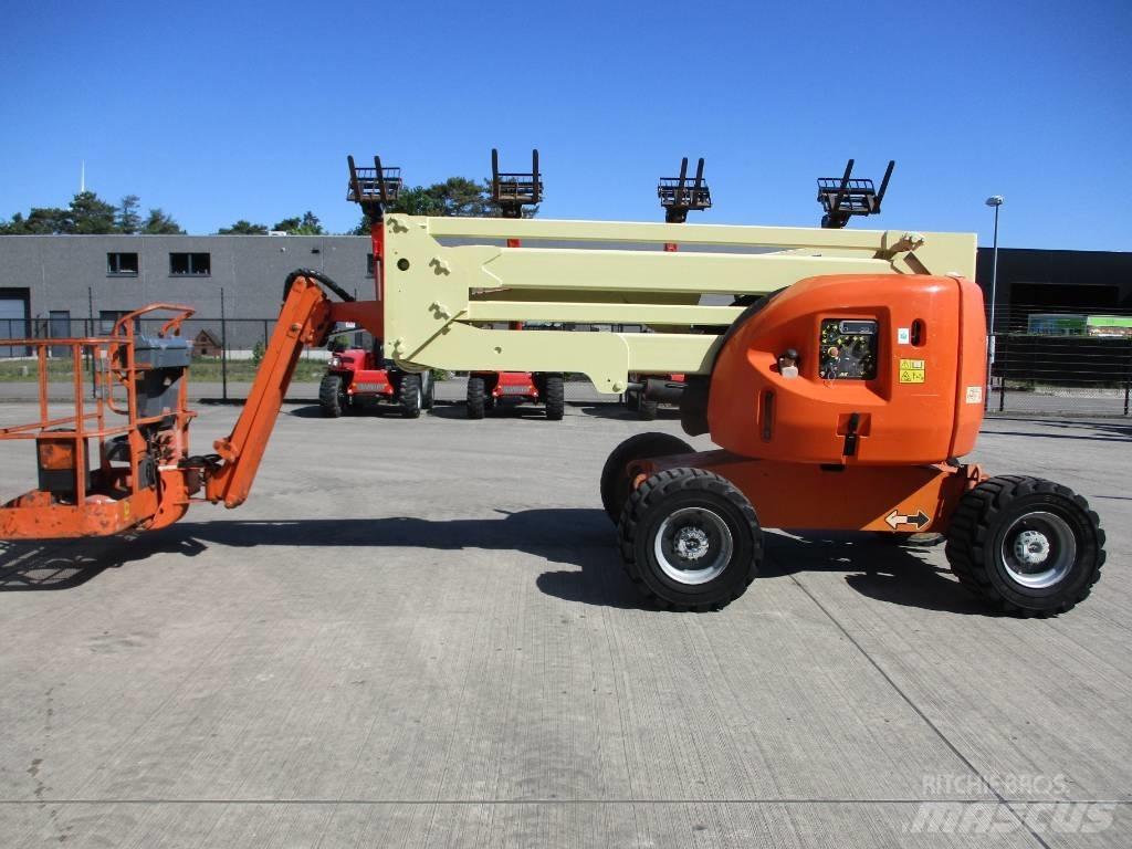 JLG 450 AJ (895) Kompaktní samohybné kloubové plošiny