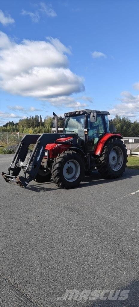 Massey Ferguson 5455 Traktory