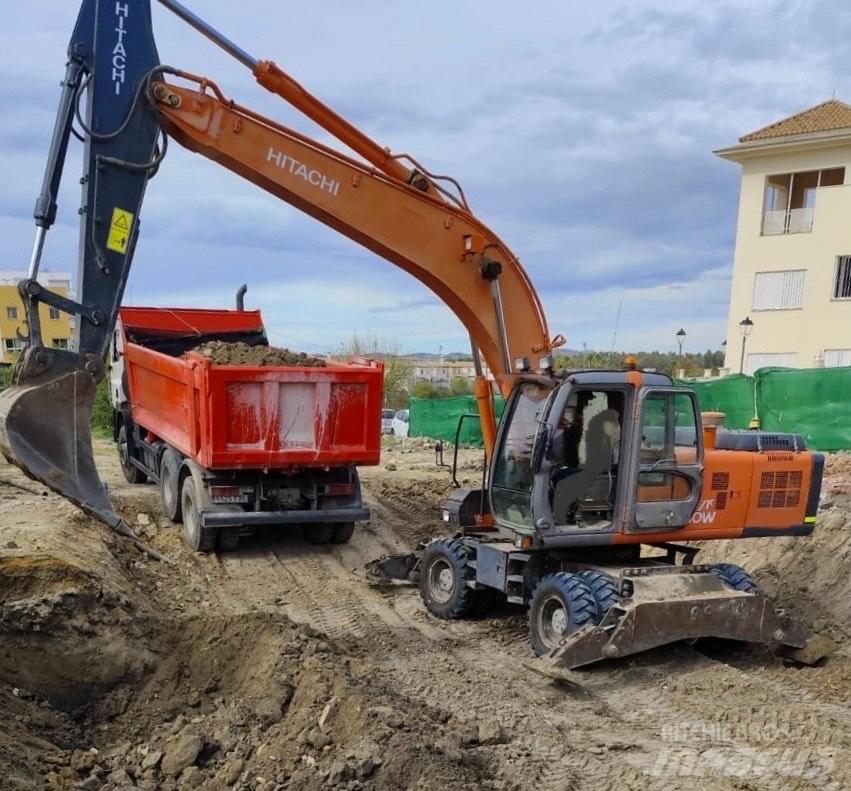 Hitachi ZX 210 W Kolová rýpadla