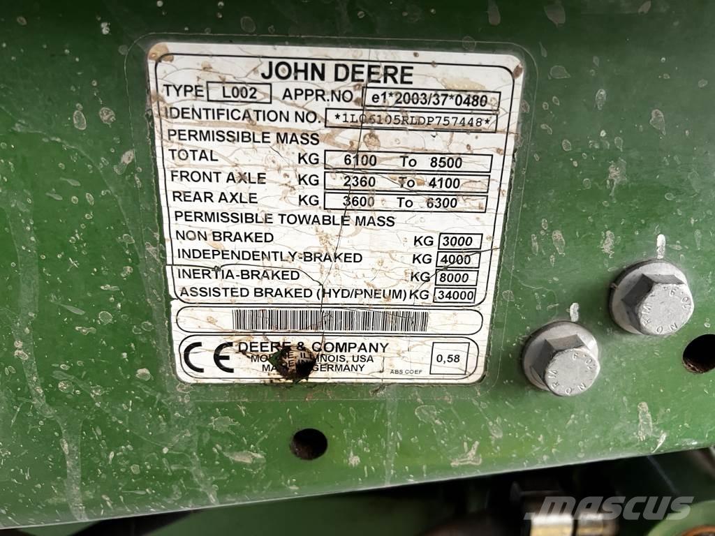 John Deere 6105R Traktory