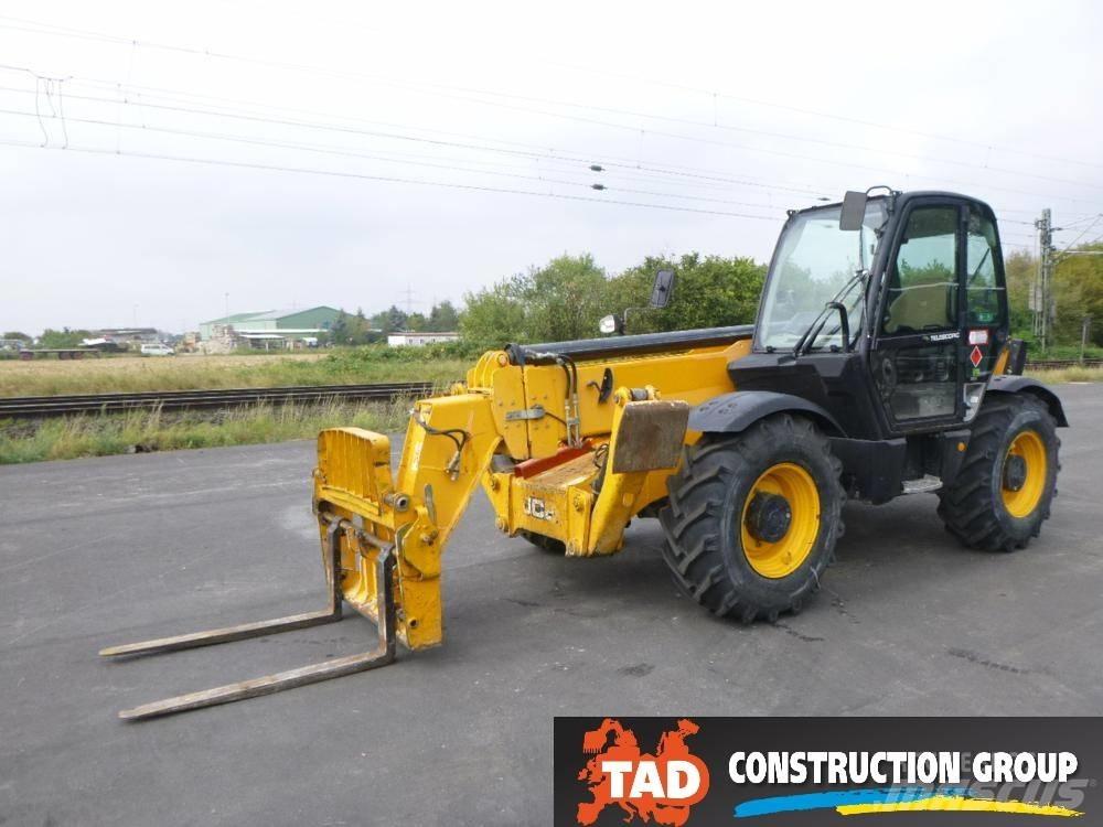 JCB 535-140 Hiviz Teleskopické manipulátory