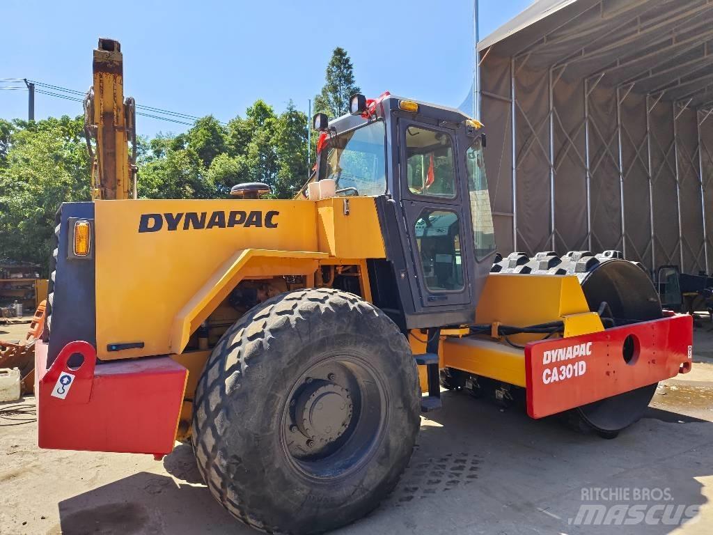 Dynapac CA 301 D Tahačové válce