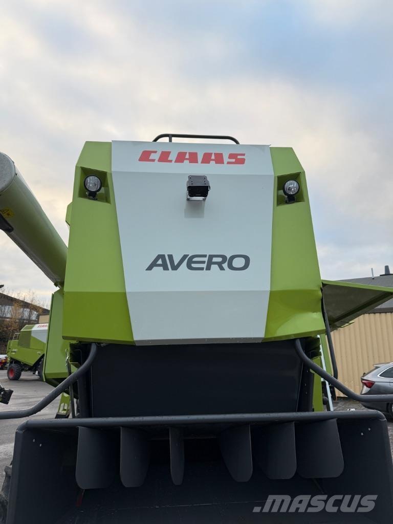 CLAAS Avero 240 Sklízecí mlátičky