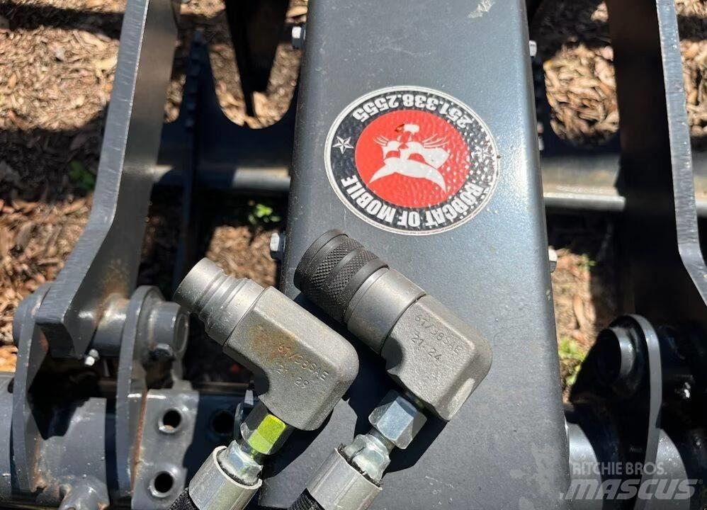 Bobcat T 770 Smykem řízené nakladače