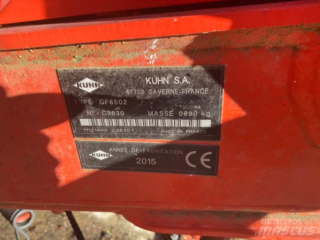 Kuhn GF 6502 Obraceče a shrabovače sena