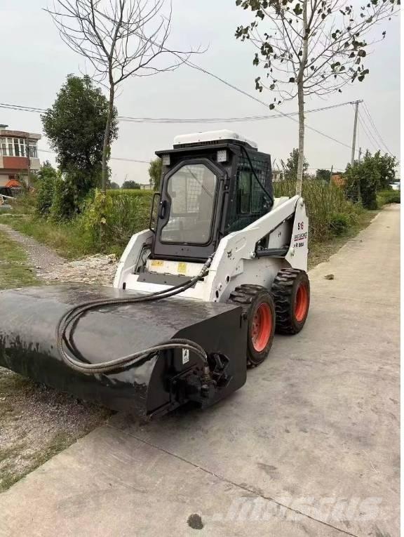 Bobcat S 16 Smykem řízené nakladače