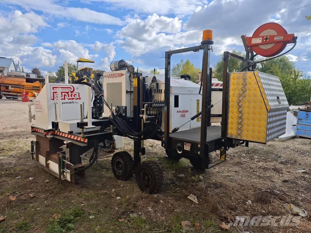 ARROW 750 XL Stroje na betonové dlaždice