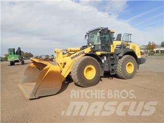 Komatsu WA475-10 Kolové nakladače