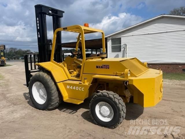 Manitou KD8000 Terénní vysokozdvižné vozíky