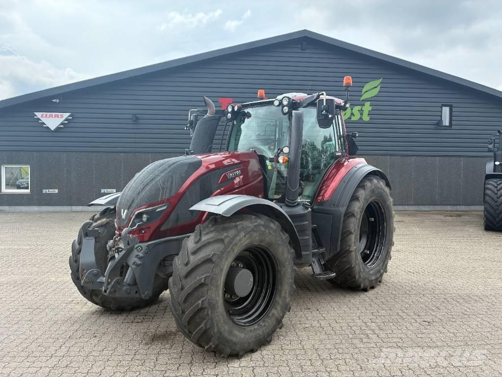 Valtra 254 Versus Traktory