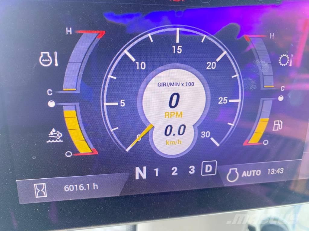 CASE 821G Kolové nakladače