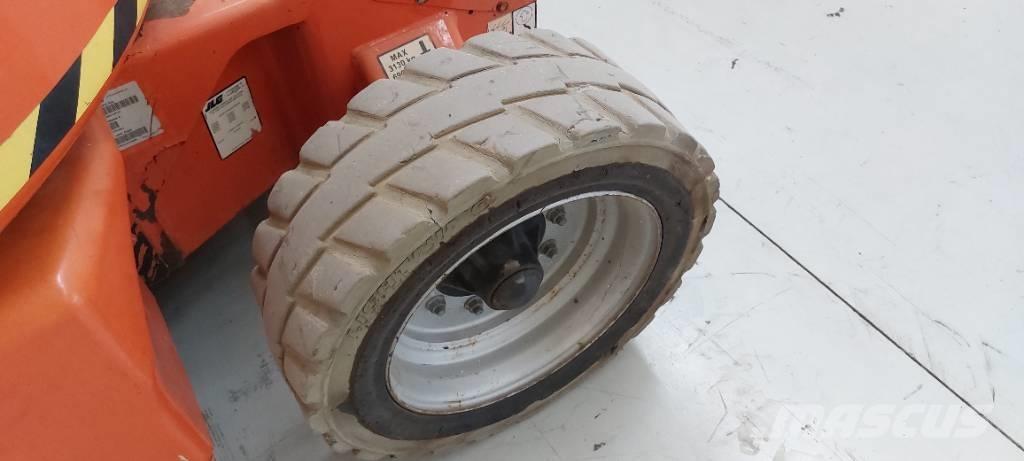 JLG E 450 AJ Kloubové plošiny