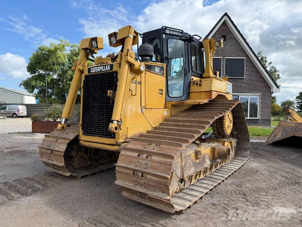 CAT D 6 T LGP Pásové dozery