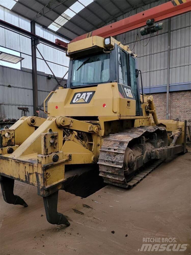 CAT D7G2 Pásové dozery
