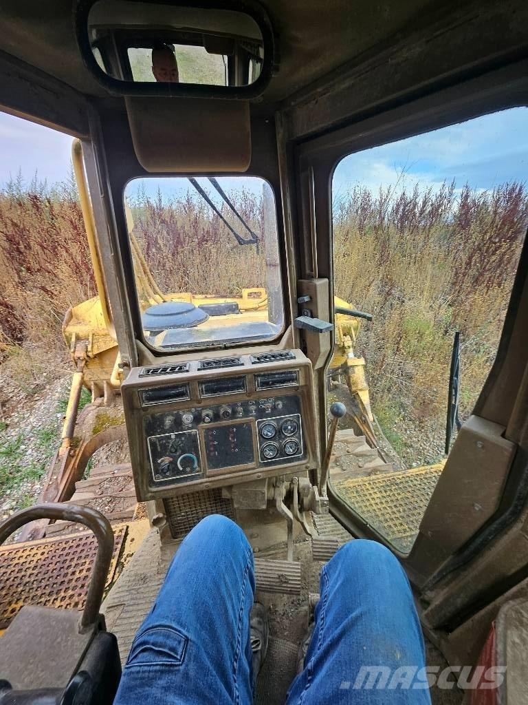 CAT D6h Pásové dozery