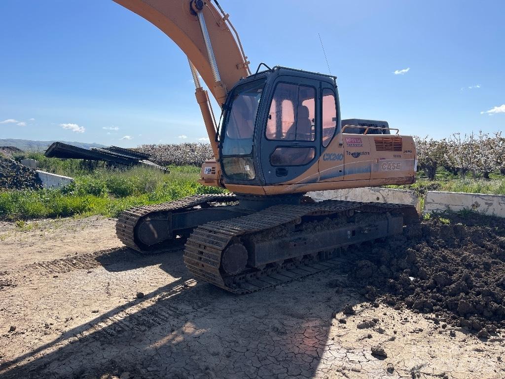 CASE CX 240 Pásová rýpadla