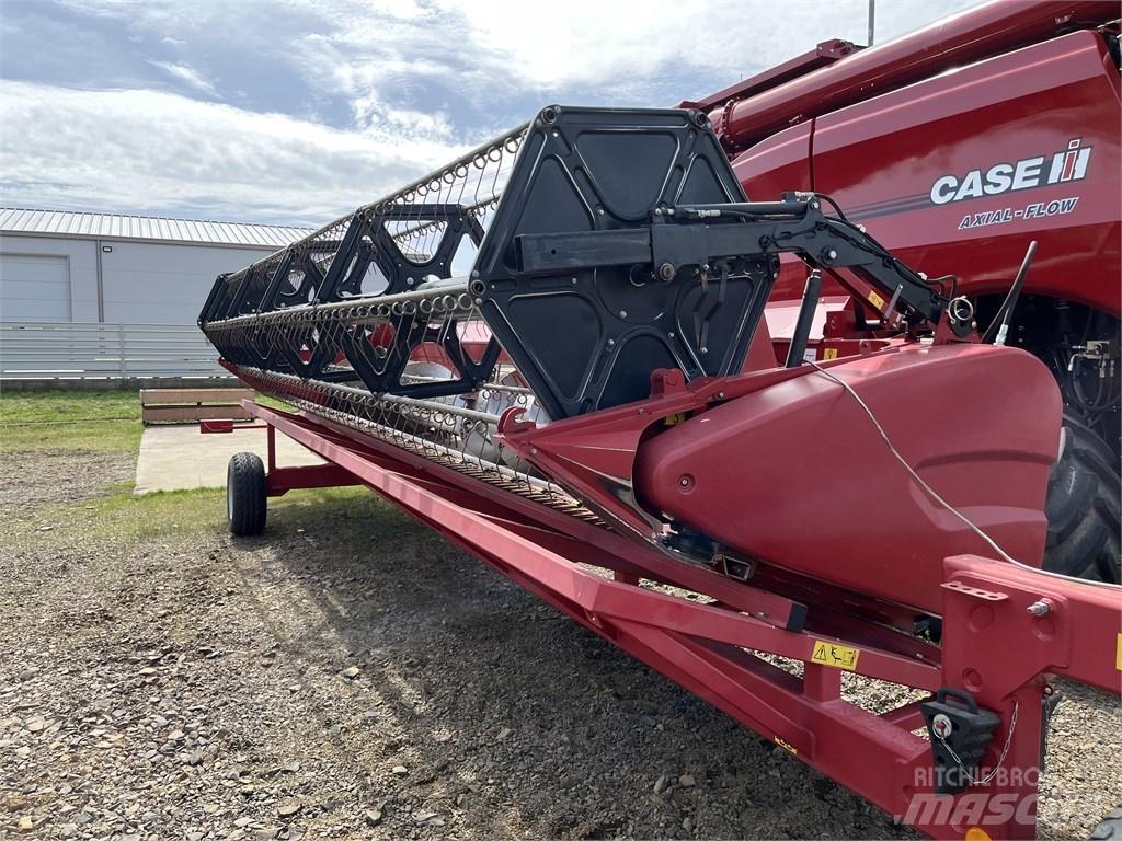 Case IH AF 7240 Sklízecí mlátičky