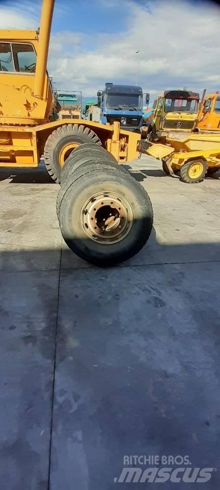 Bridgestone 13R22.5 Pneumatiky, kola a ráfky