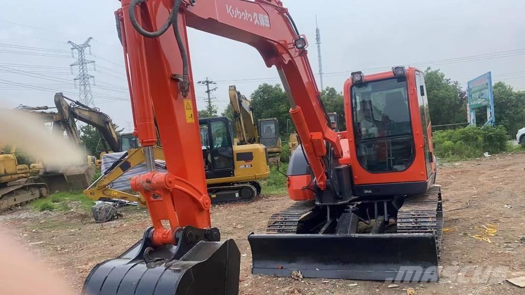 Kubota KX 185-3 Midi rýpadla 7t - 12t