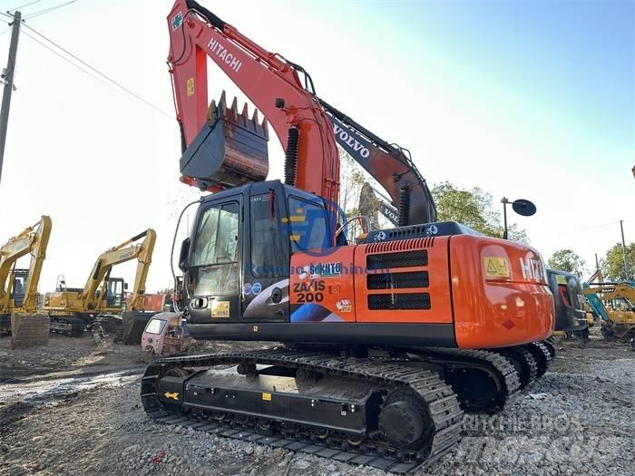 Hitachi ZX 200 Pásová rýpadla