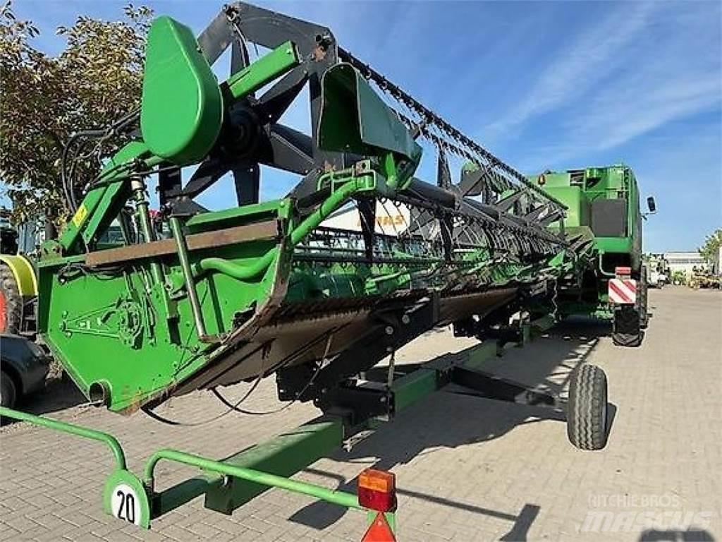 John Deere W550 Sklízecí mlátičky