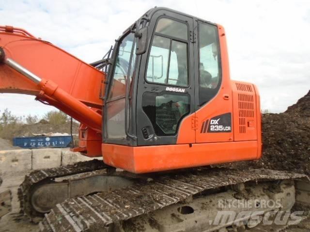 Doosan DX 235 LCR Pásová rýpadla