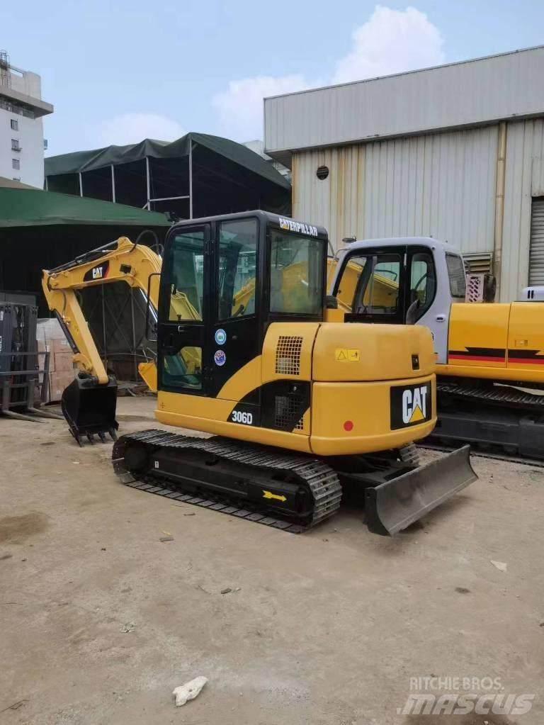 CAT 306D Mini rýpadla < 7t