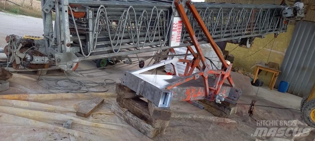 Cinomatic E 2000 Stavební jeřáby